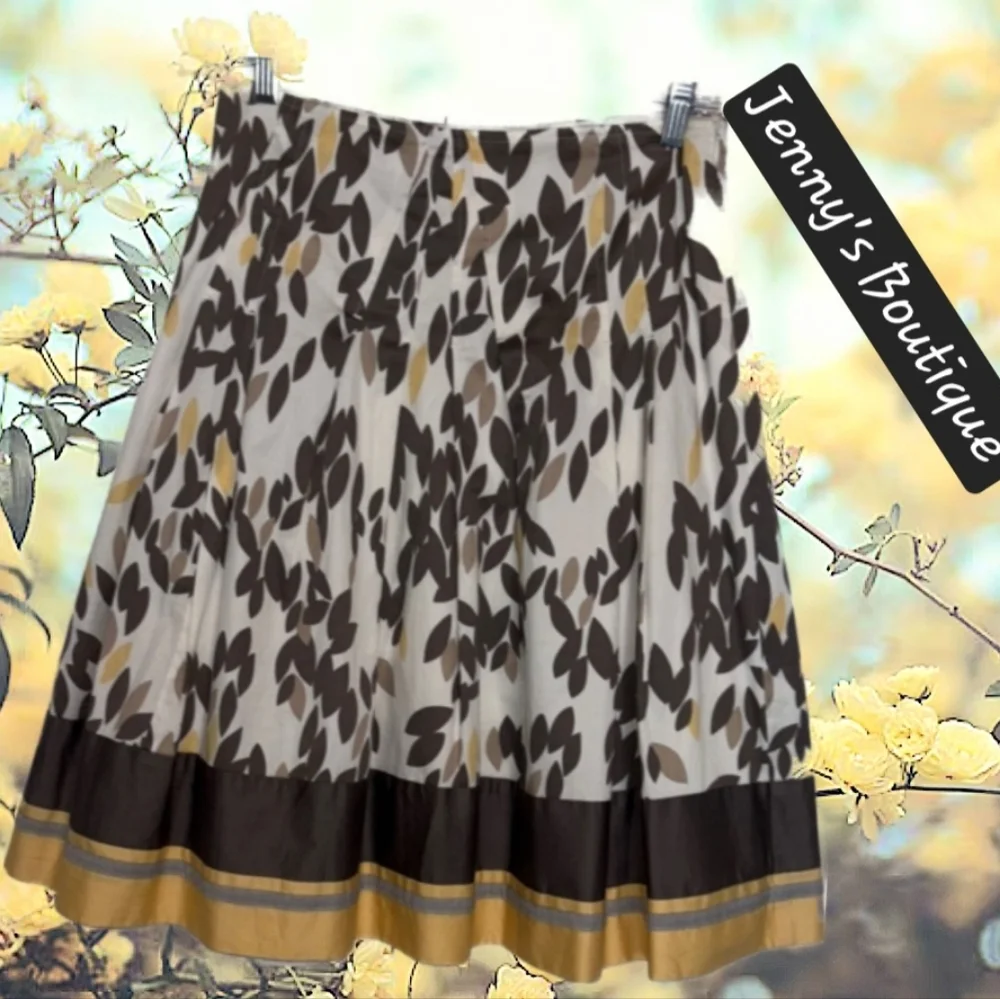 Flower Field A-line Floral-Print Midi Skirt" -  Sz 2 - Picture 3 of 9